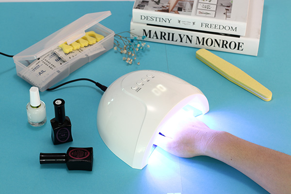 Aling UV lamp ang mas mahusay na bilhin?